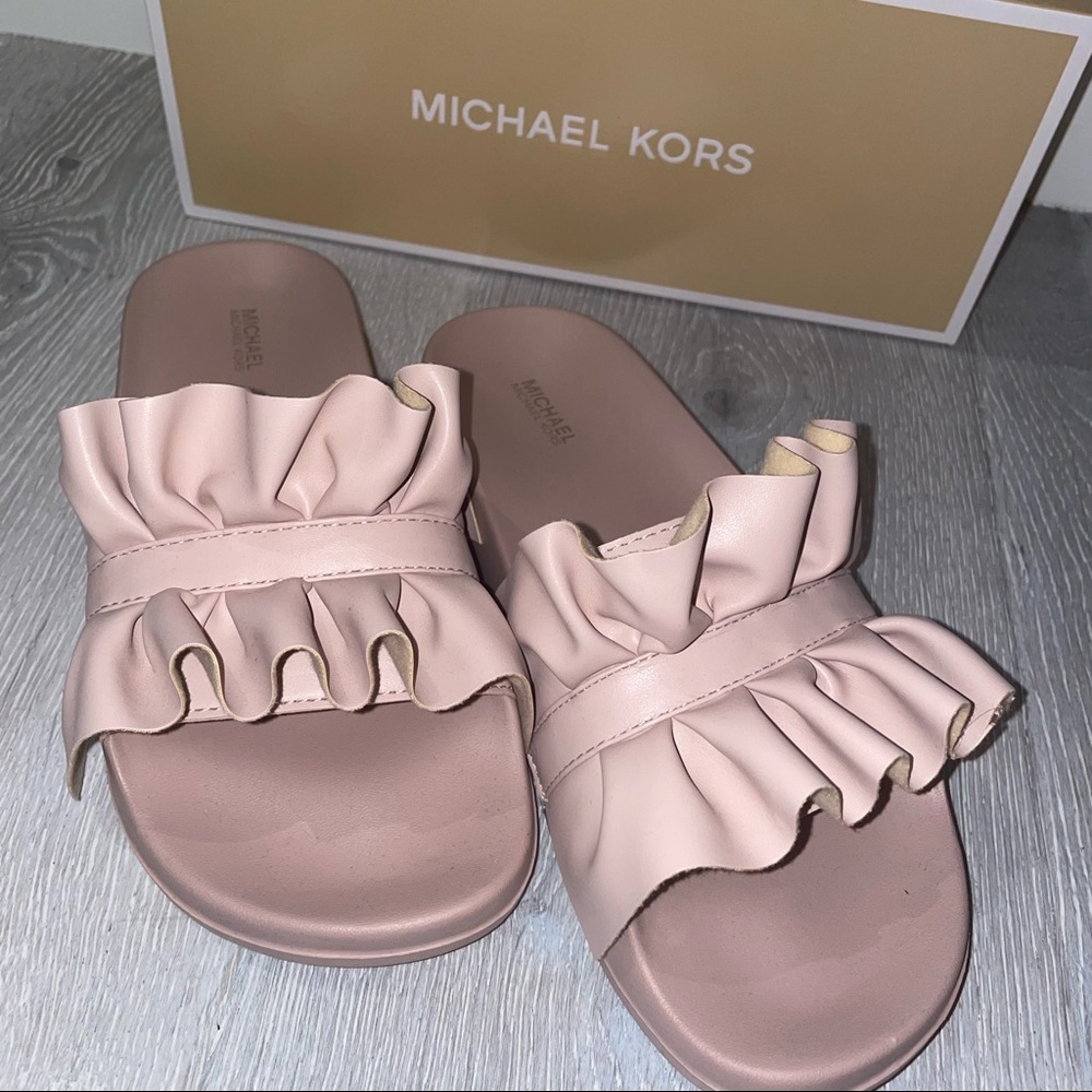 NWT Michael Kors Bella Ruffle Slides